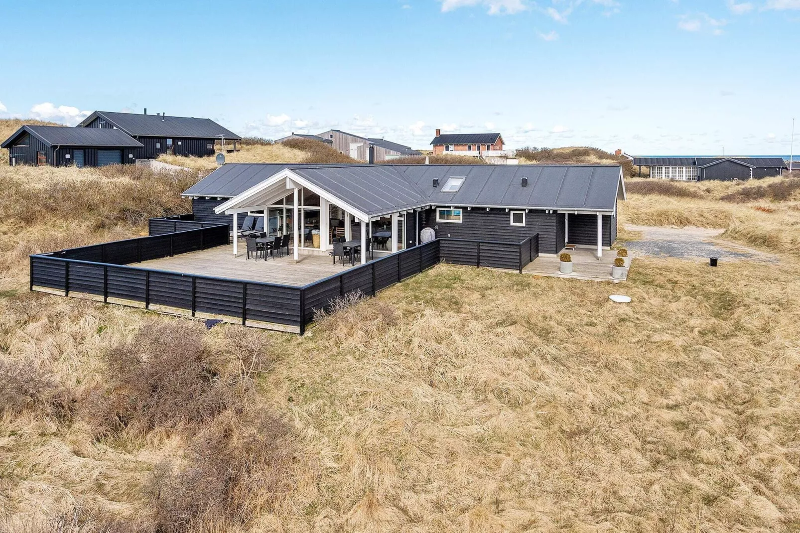 10 Personen Ferienhaus in Løkken-By Traum-Im Freien