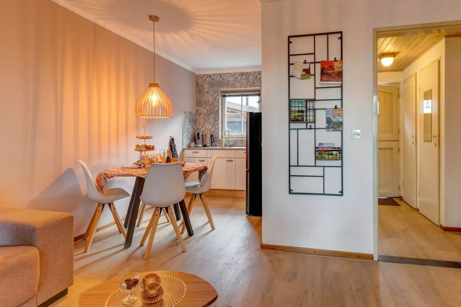 Valleyview Cottages - NR02-Dining room