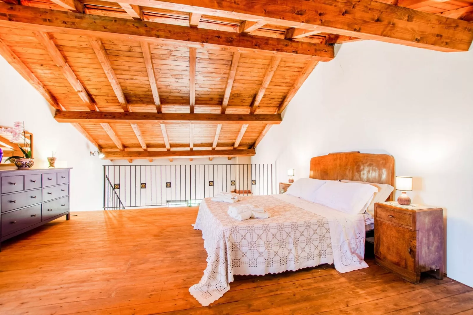 Villa Aloe Charming House-Chambre