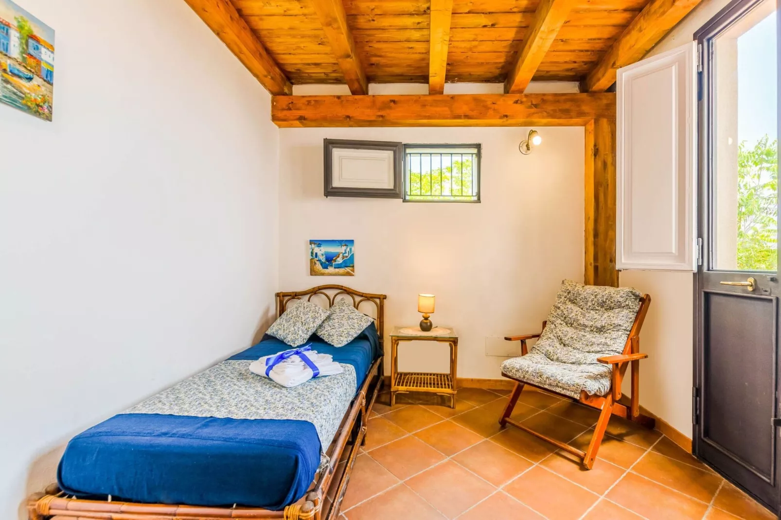 Villa Aloe Charming House-Chambre