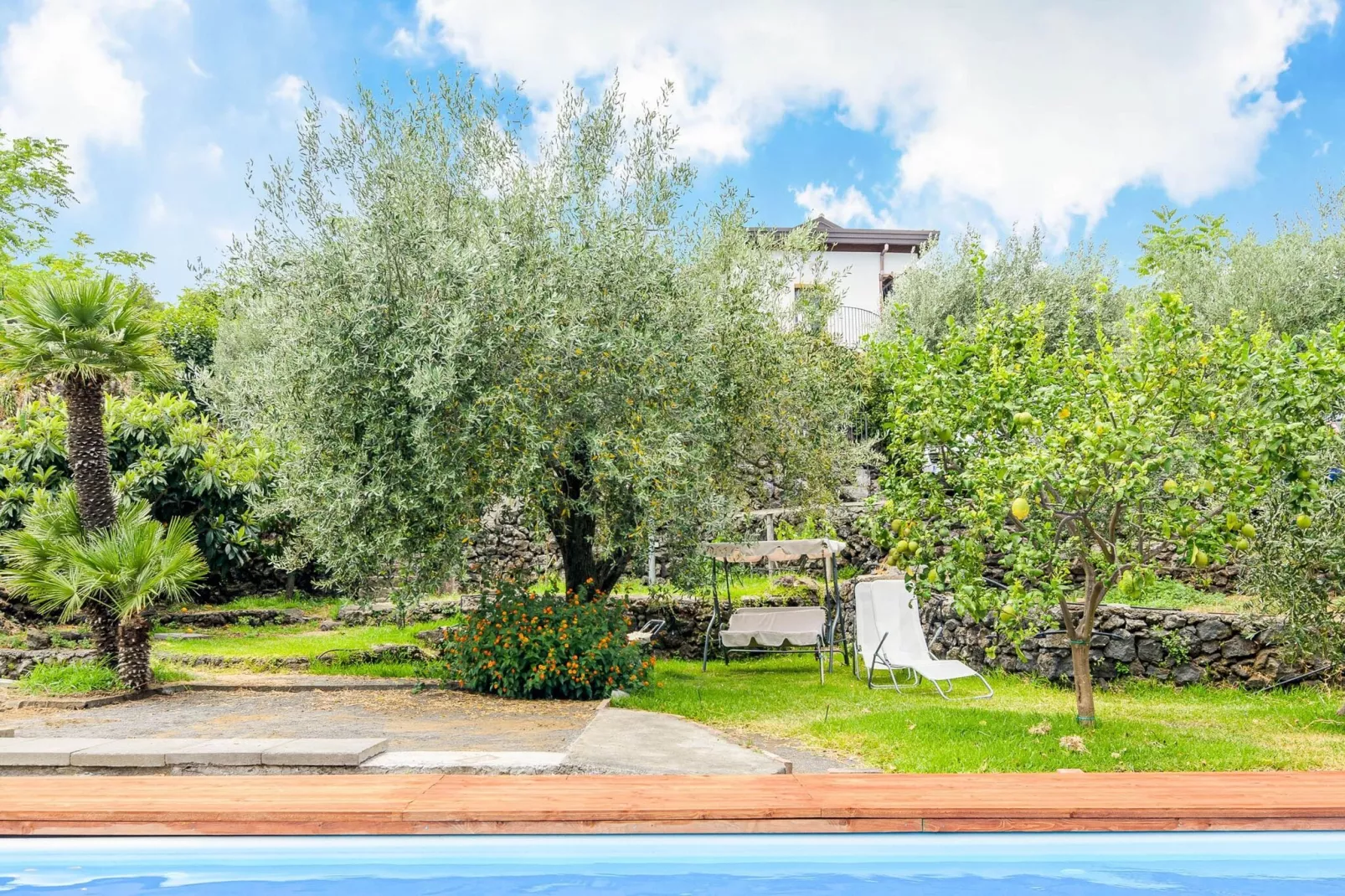 Villa Aloe Charming House-Jardin d'été