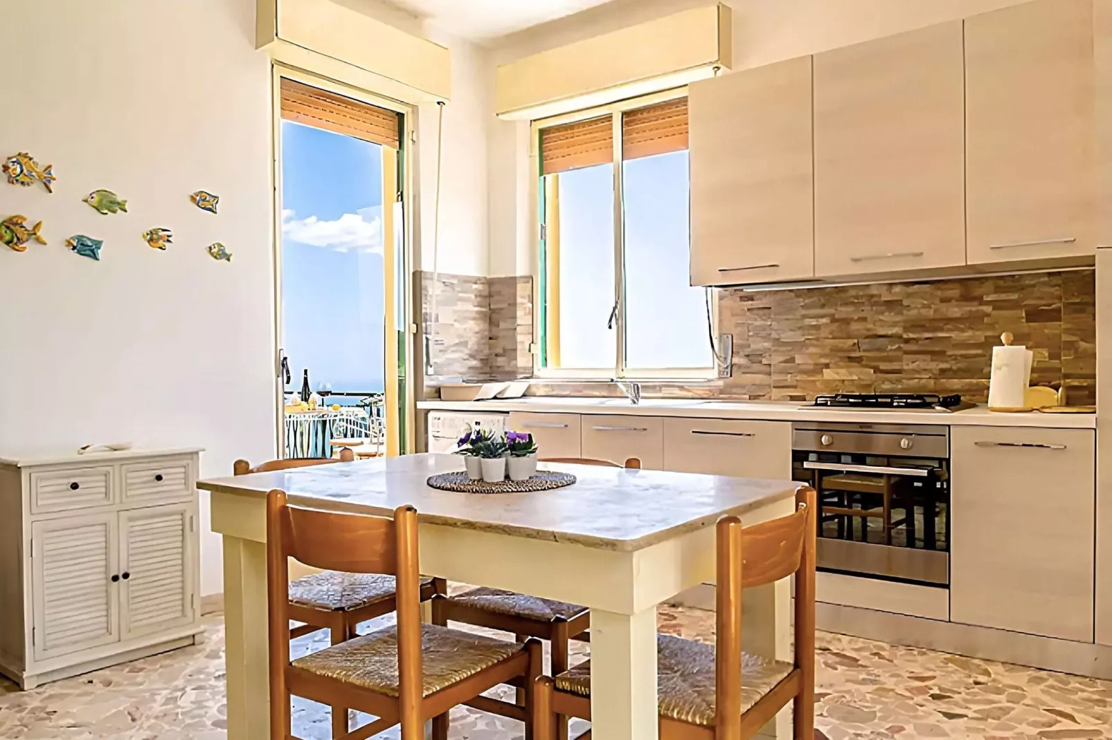 Villa Franca-Dining room
