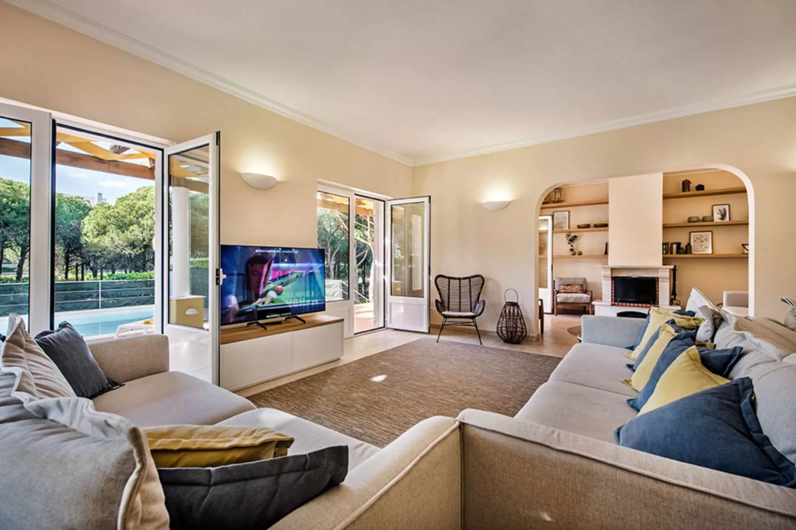 Praia Verde-Living room