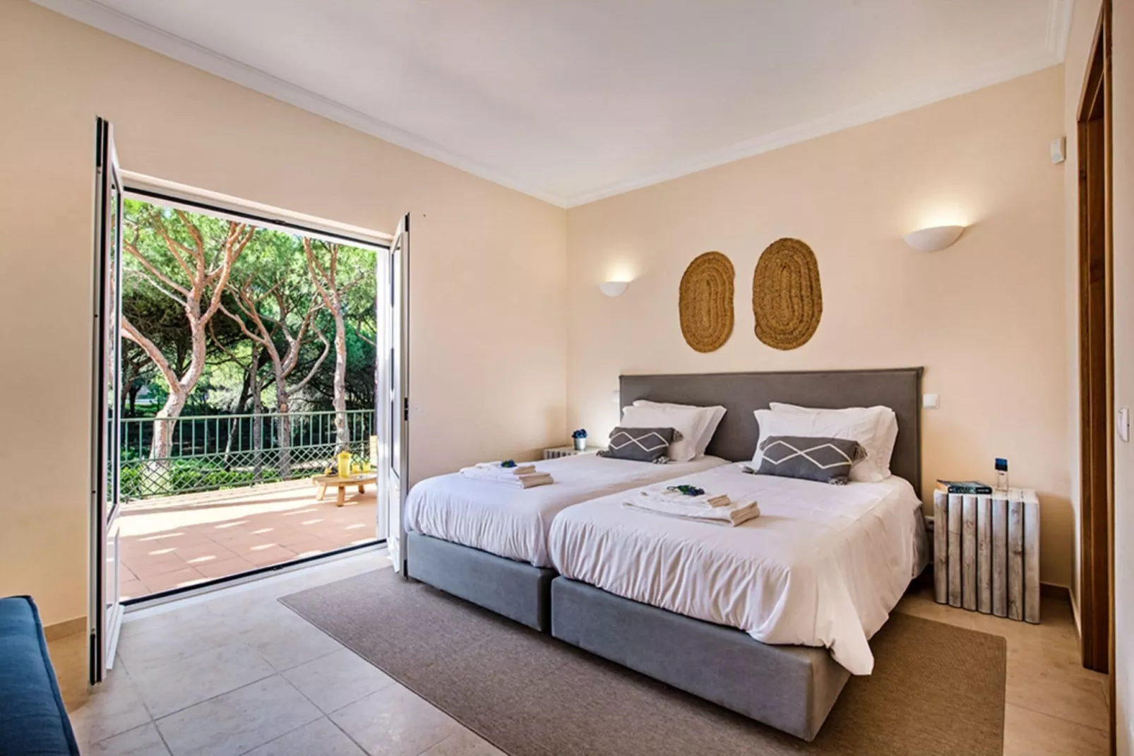 Praia Verde-Bedroom