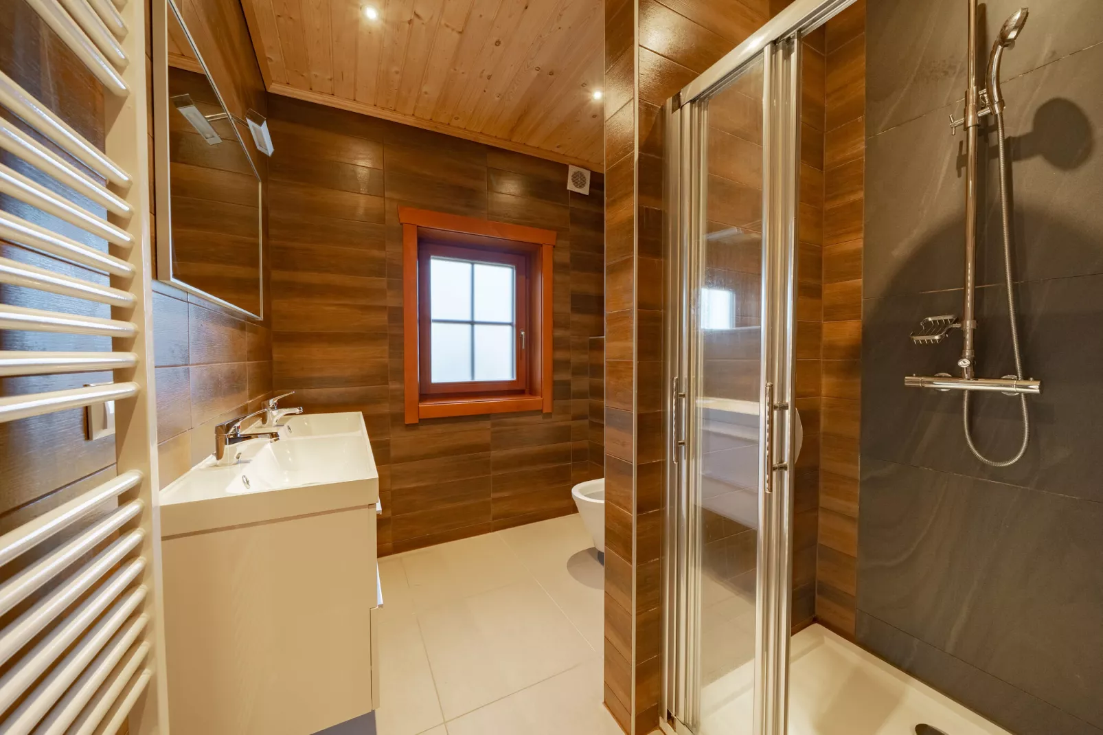 Resort Brunssummerheide 1-Bathroom