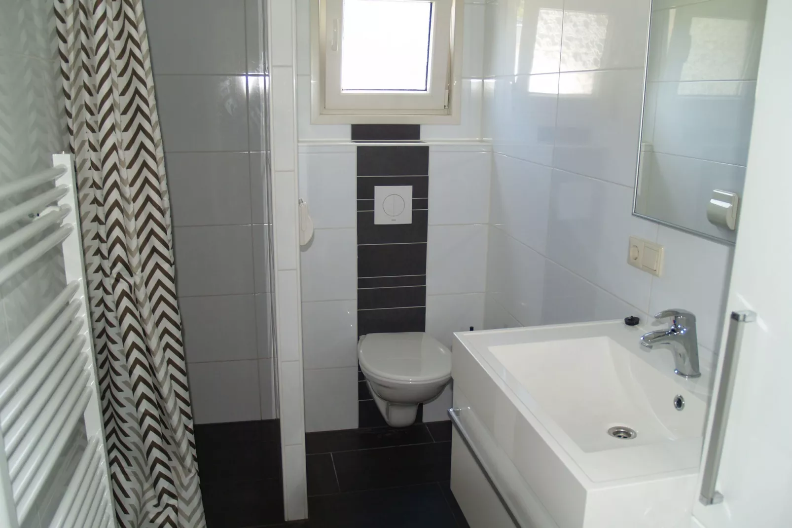 Resort Brunssummerheide 28-Bathroom
