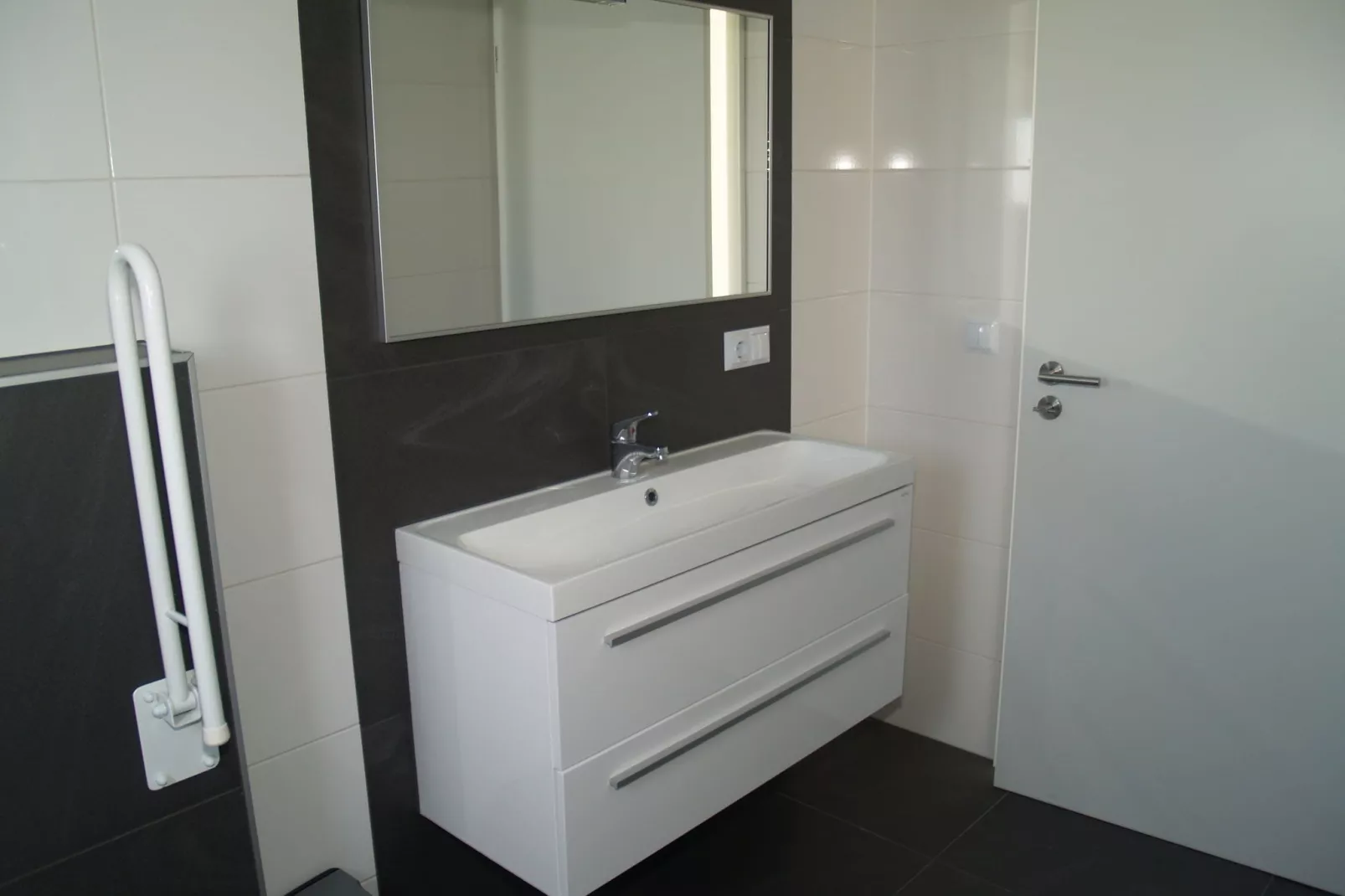 Resort Brunssummerheide 27-Bathroom