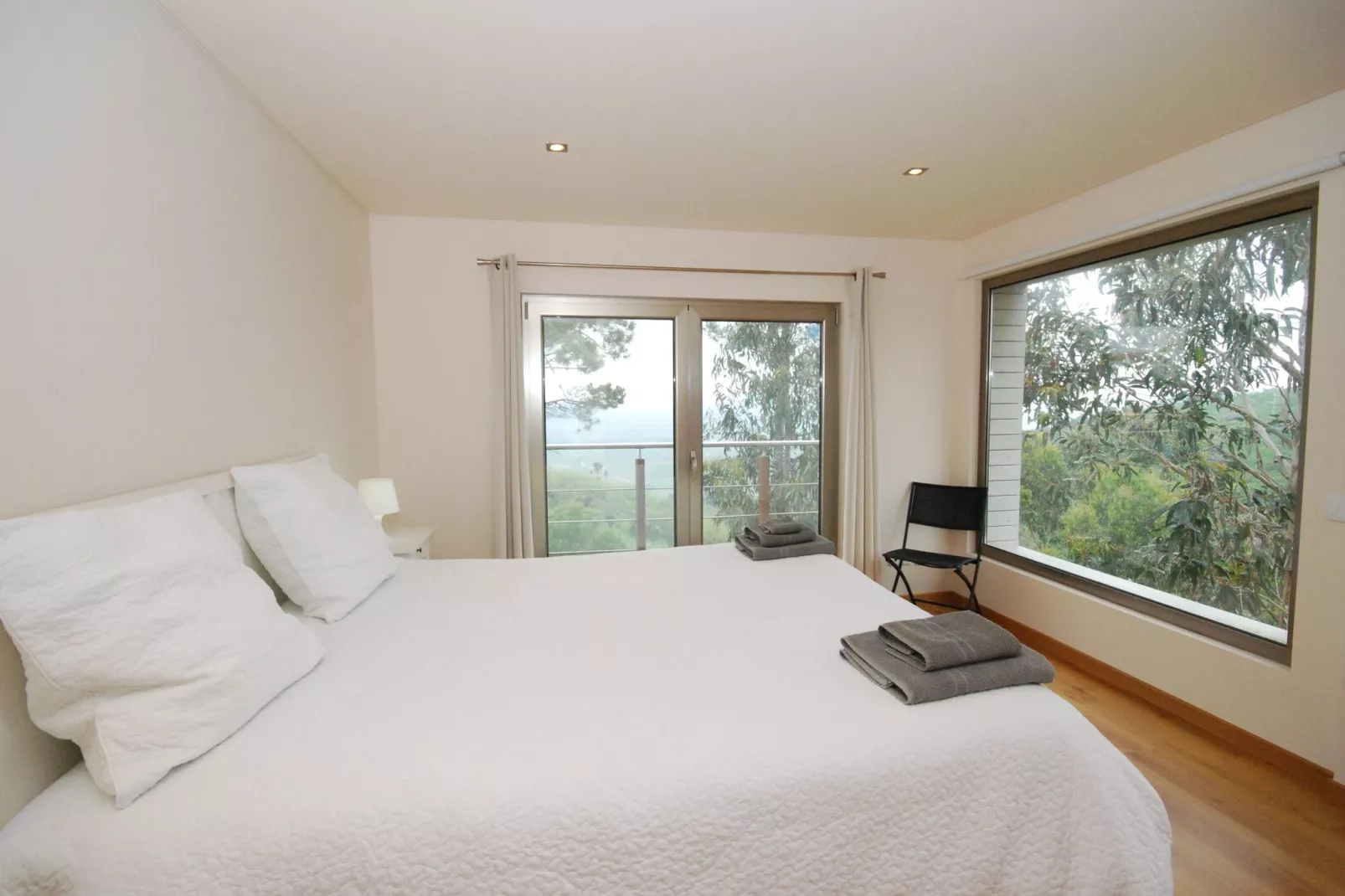 Casa Cela-Bedroom