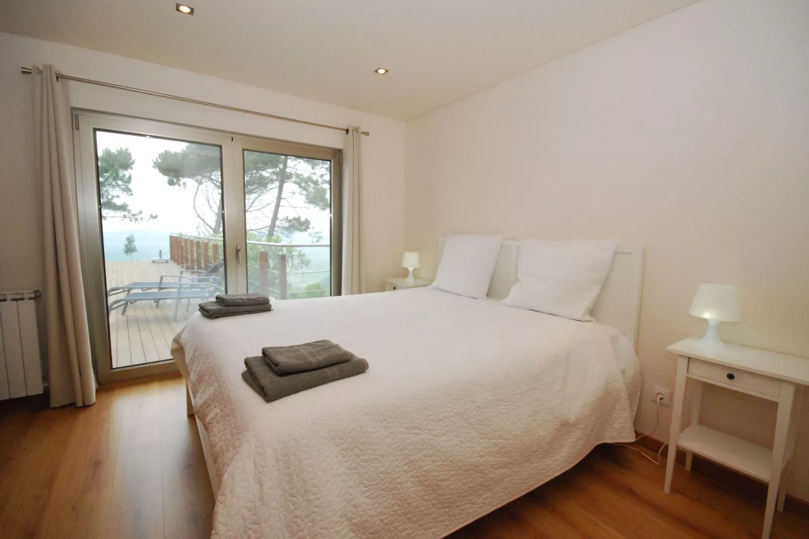 Casa Cela-Bedroom