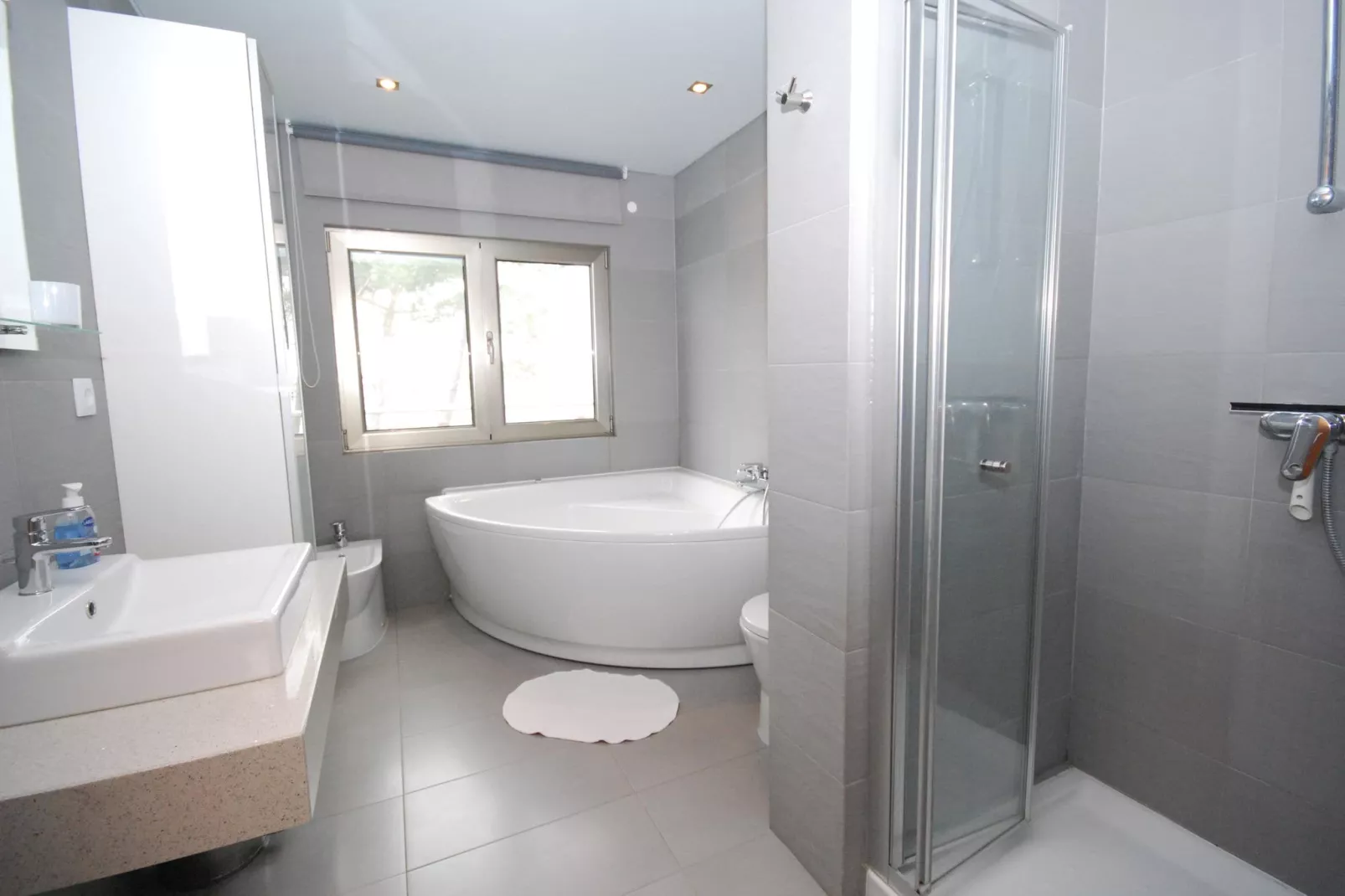 Casa Cela-Bathroom