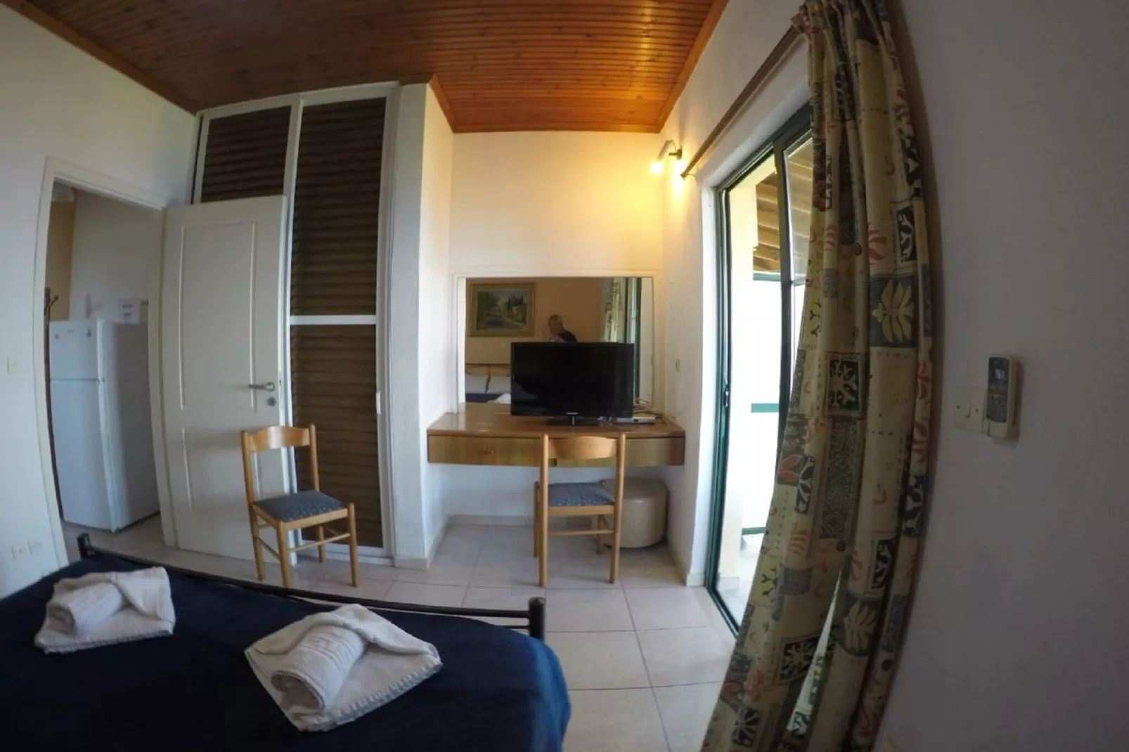 Benitses Apartment Corfu-Bedroom