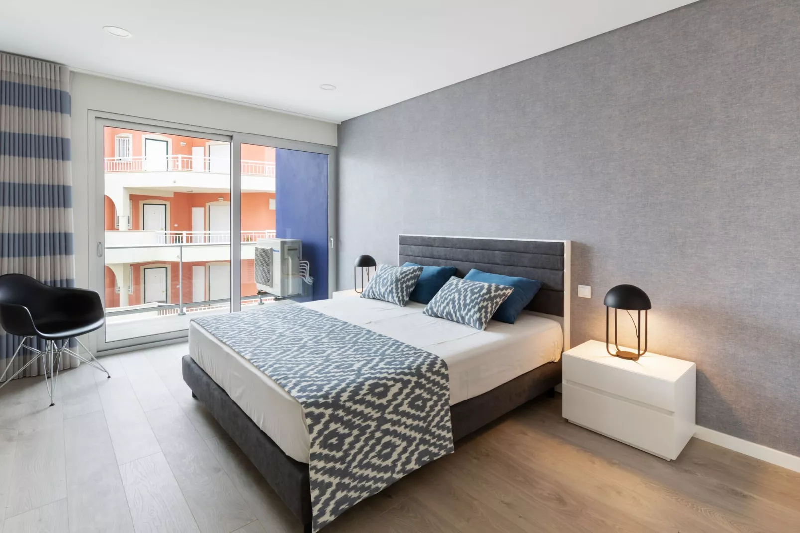 Apartment EM-Bedroom