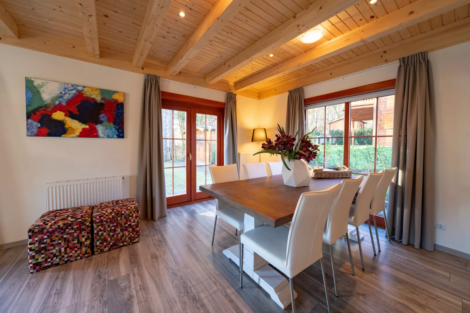 Resort Brunssummerheide 23-Dining room