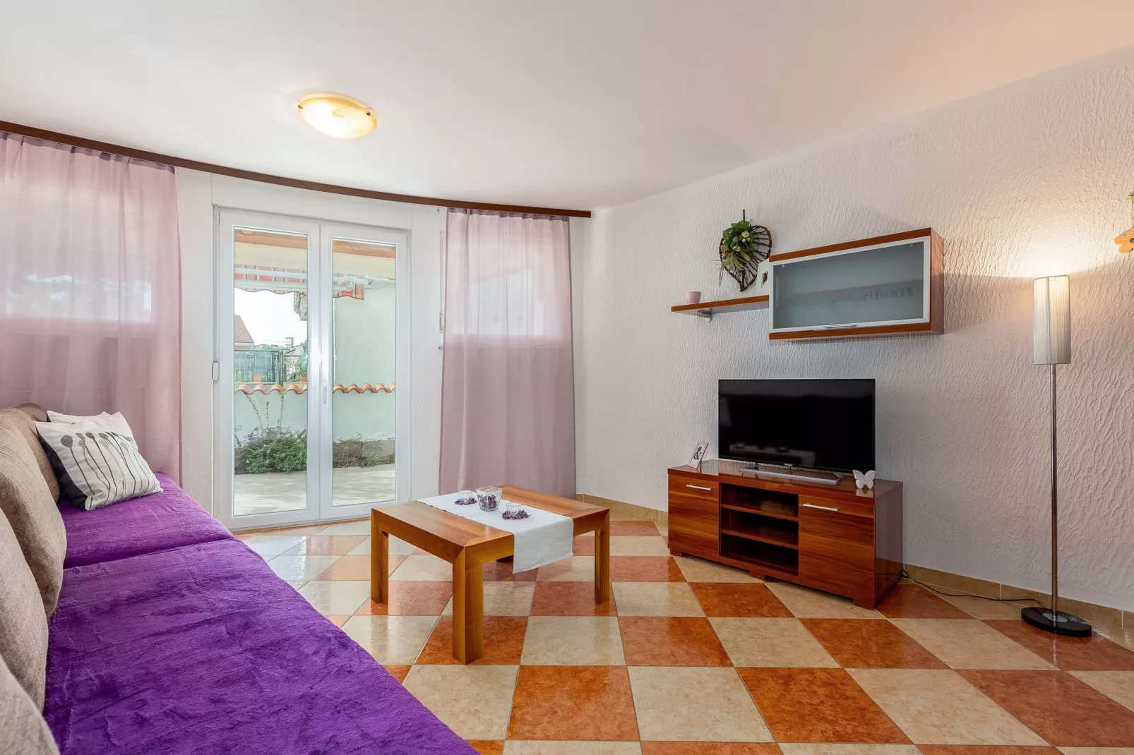Marija Privatno 2-Living room