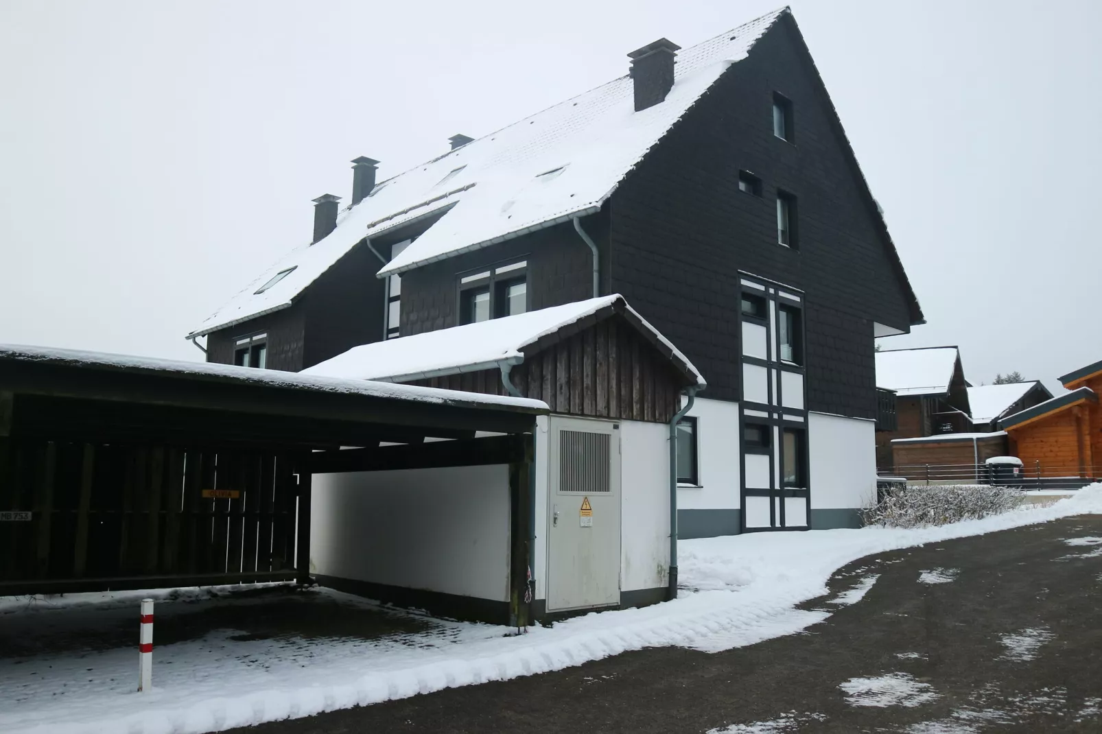 Huisje Winterberg "Olivia"-Exterior winter
