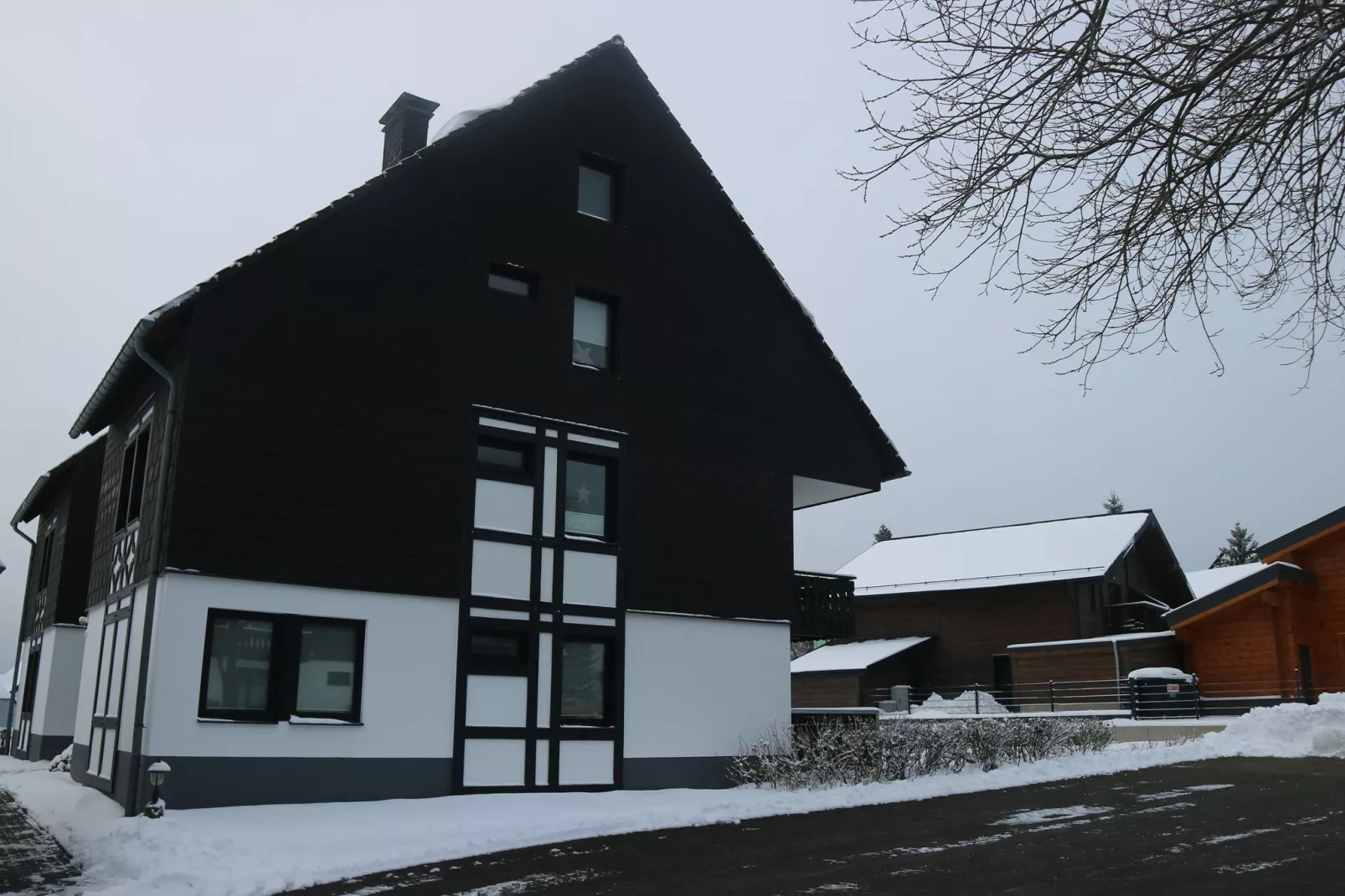 Huisje Winterberg "Olivia"-Exterior winter