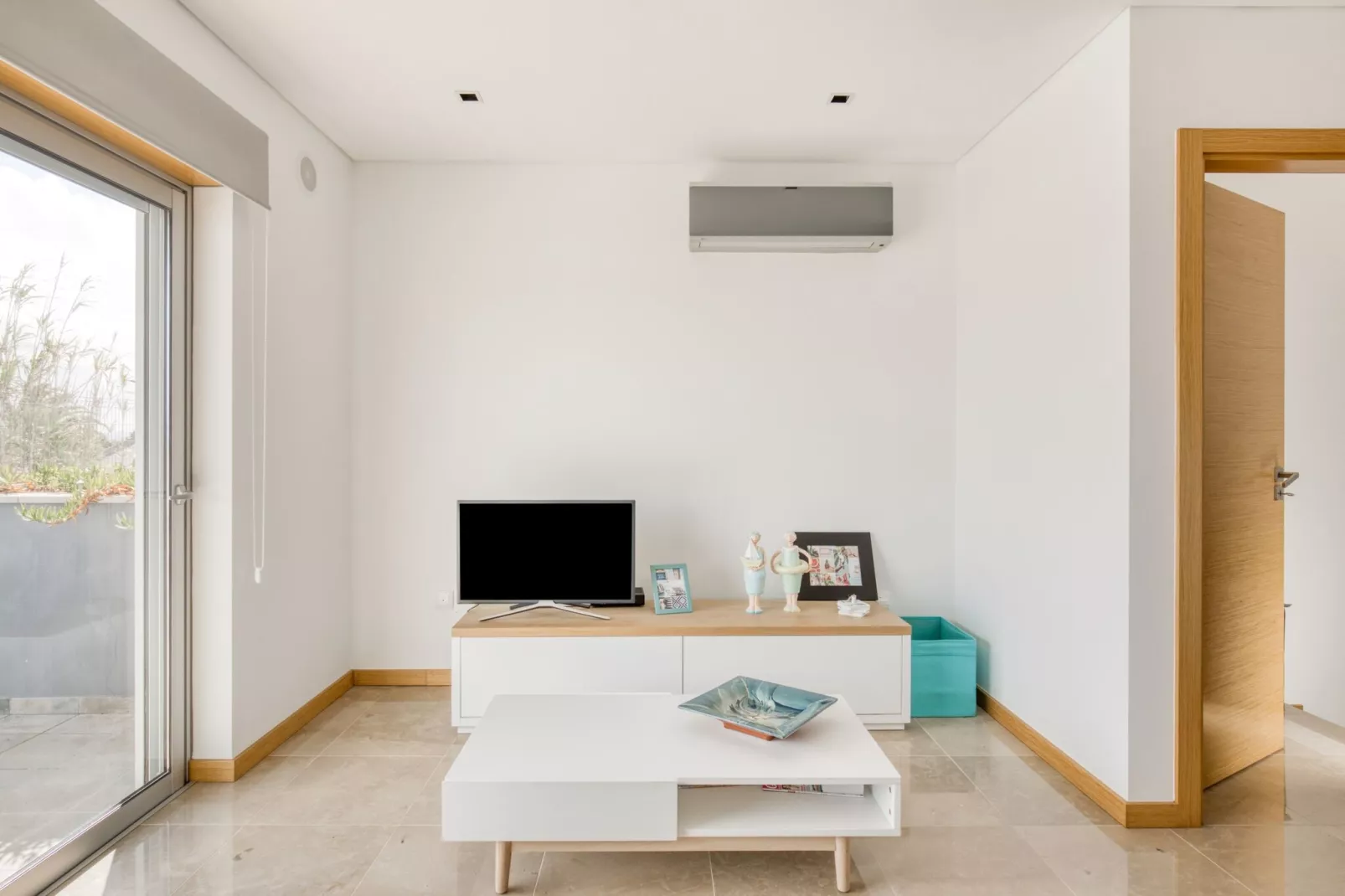 Your Beautiful Portuguese House-Living room