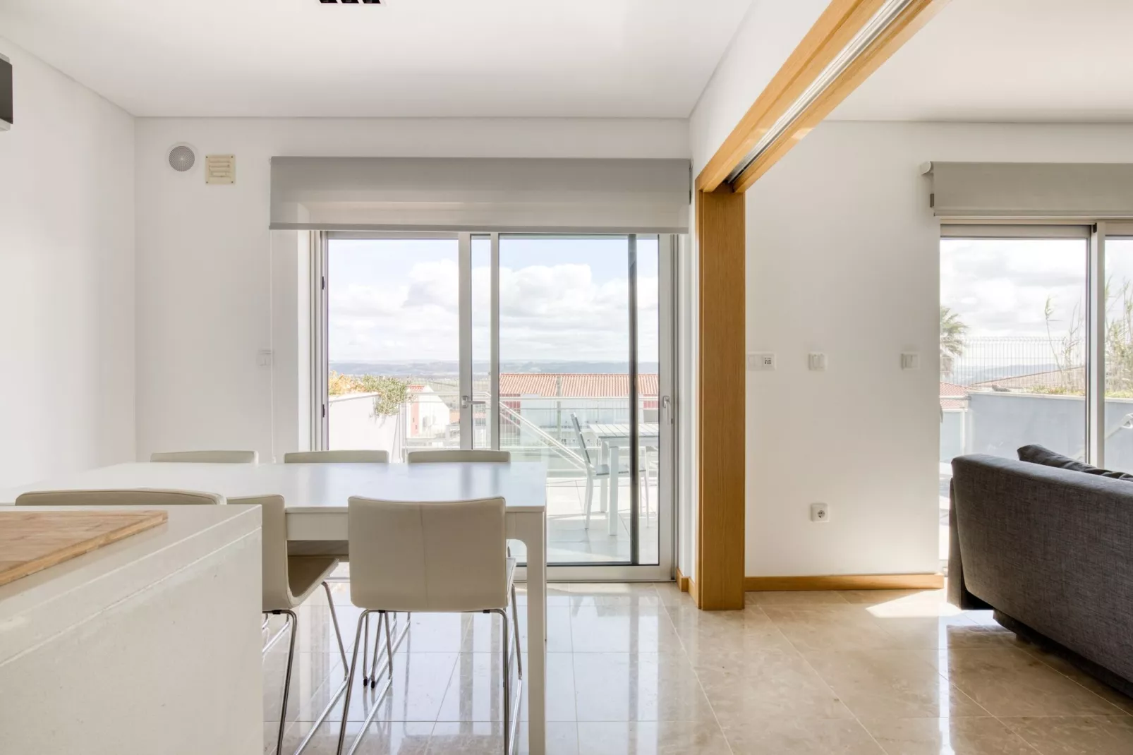 Your Beautiful Portuguese House-Dining room