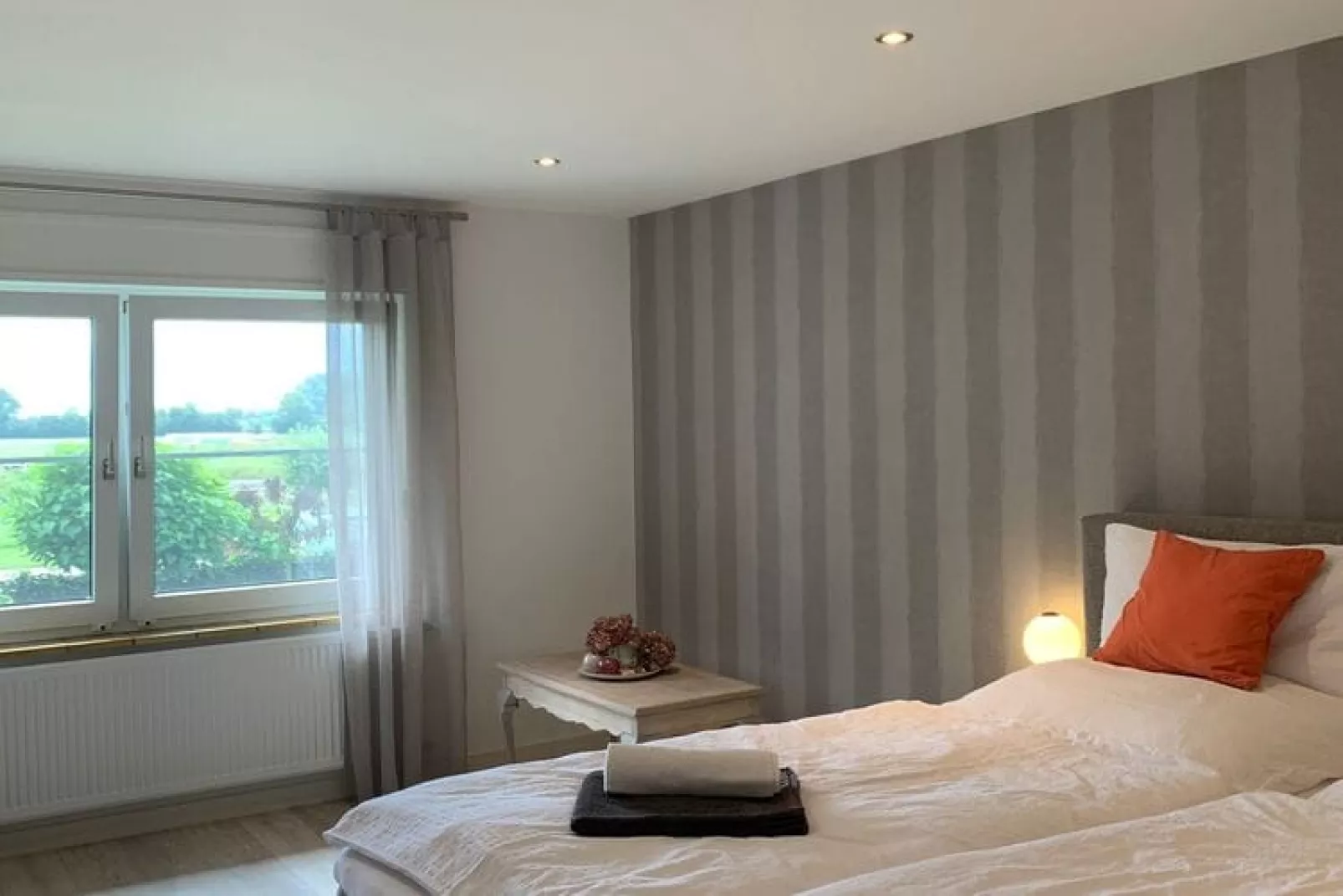 Villa Grenszicht-Bedroom