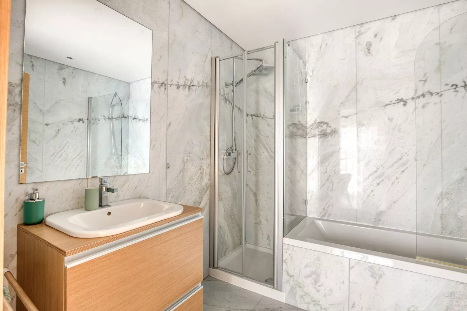 Your Beautiful Portuguese House-Bathroom