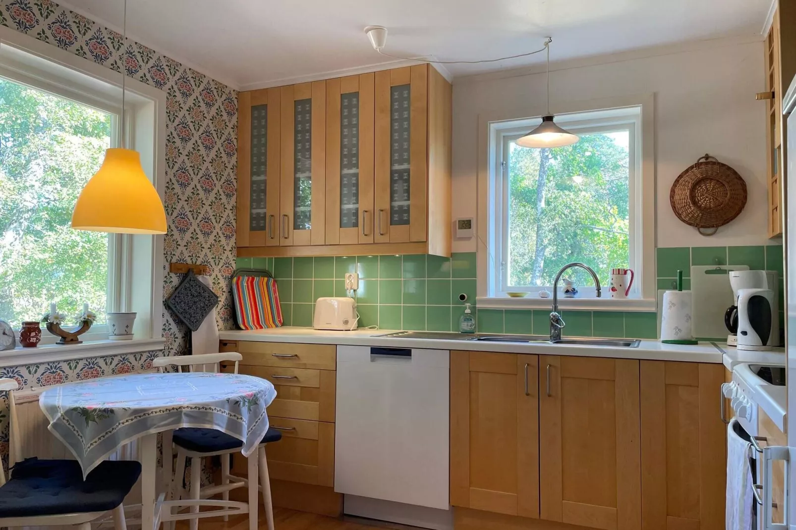 6 person holiday home in ROCKNEBY-By Traum-Indoor