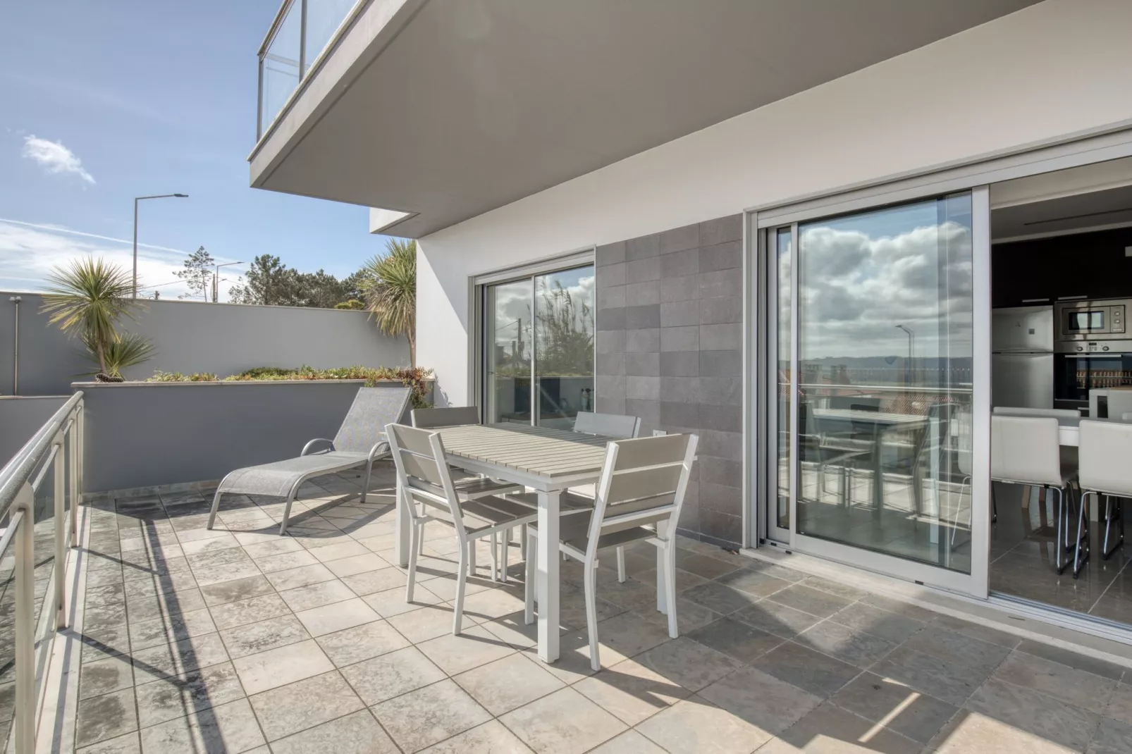 Your Beautiful Portuguese House-Terrace balcony