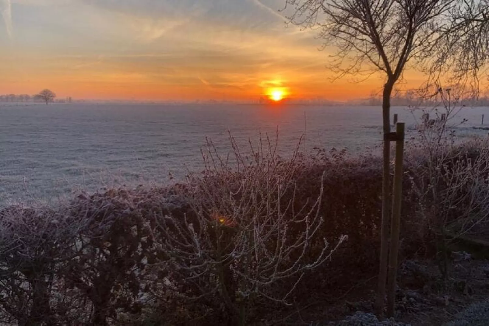 Villa Grenszicht-View winter
