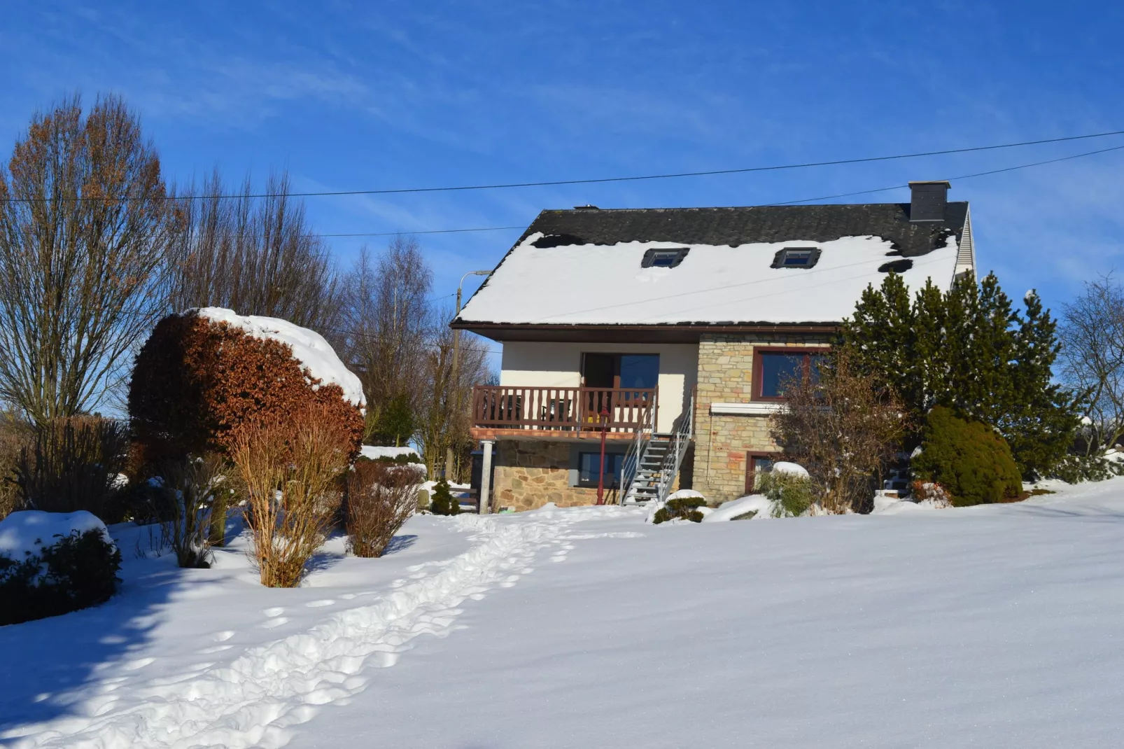 La Meulière-Exterior winter