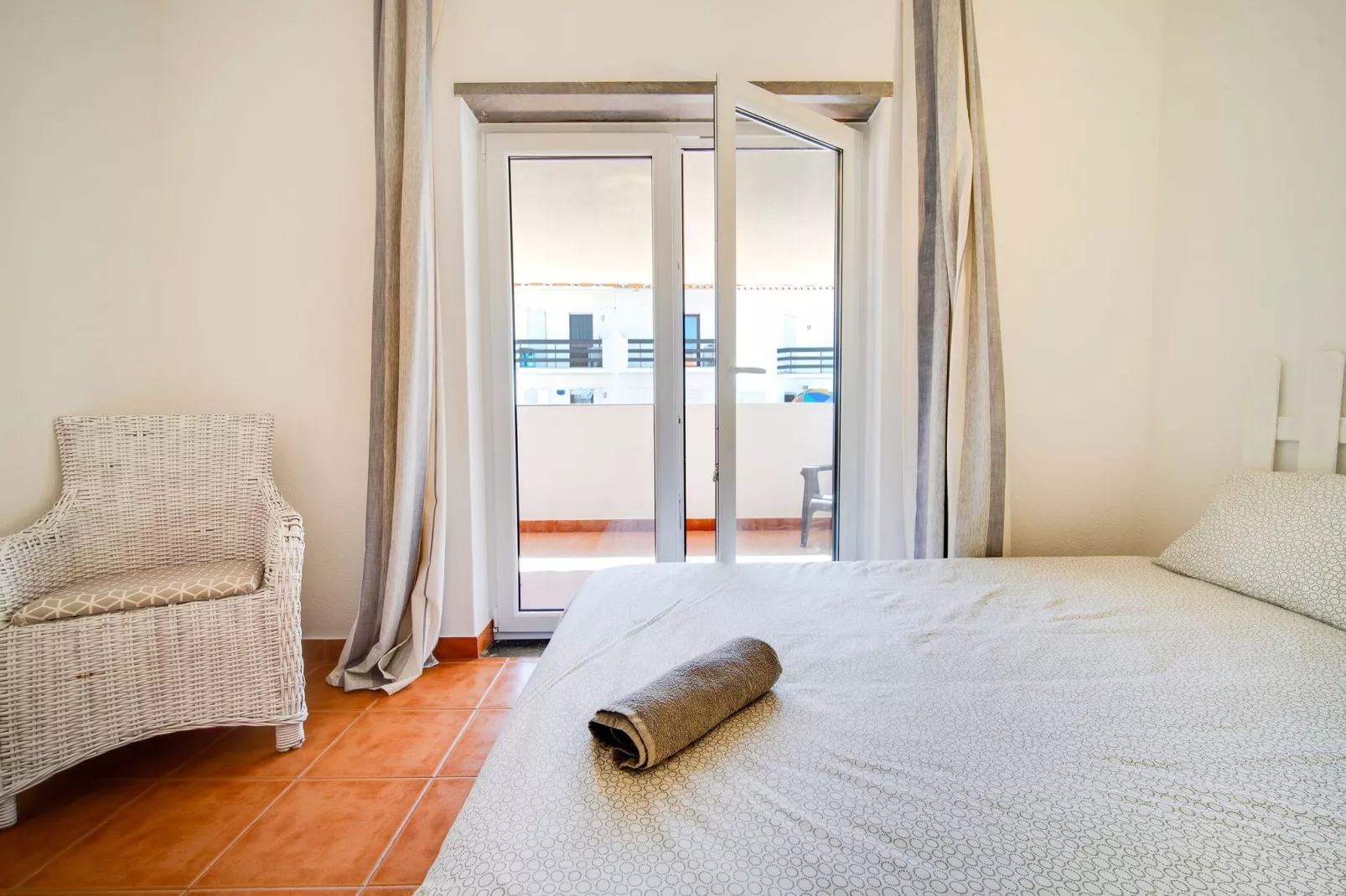 Isabel-Bedroom
