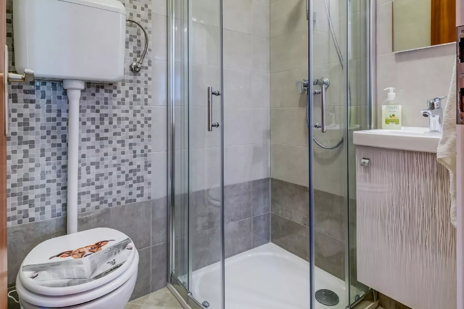 Apartment Marinely-Badezimmer
