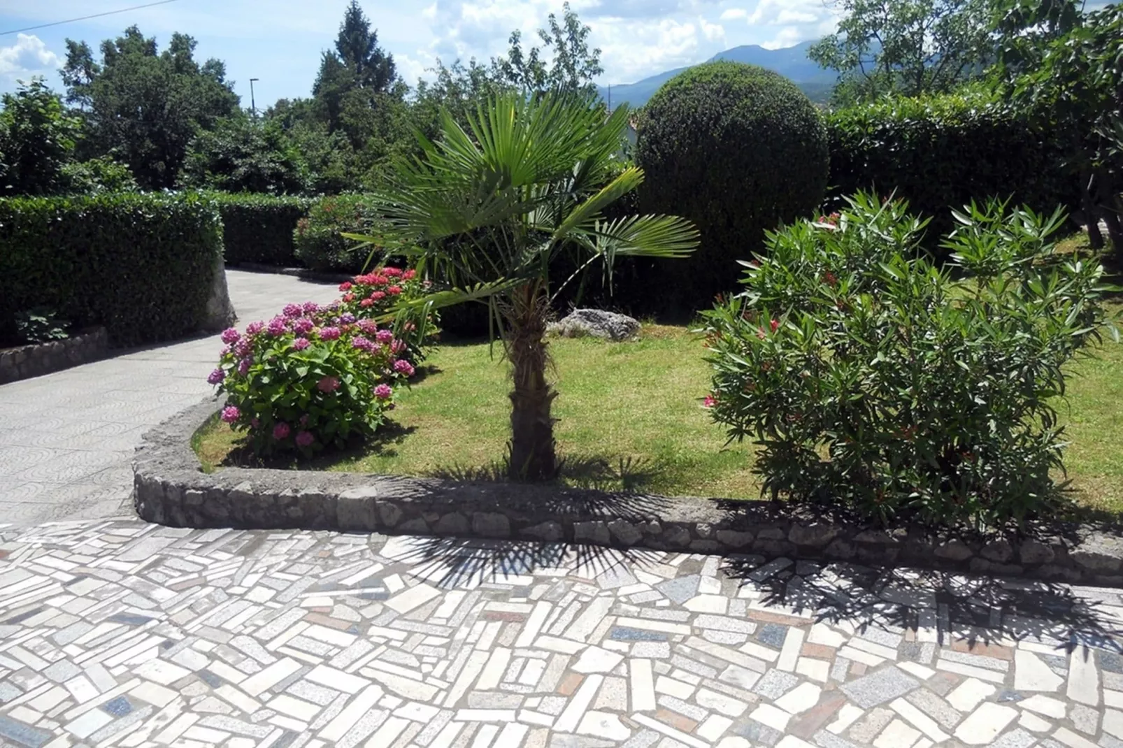 Apartment Milano-Gardens summer