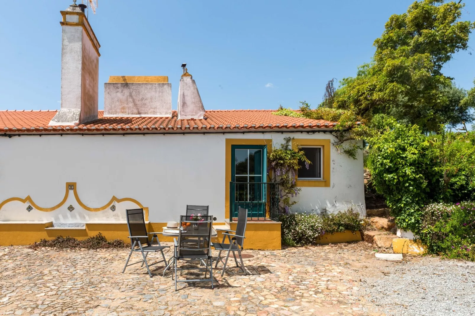 Casa das Pedras-Terrace balcony