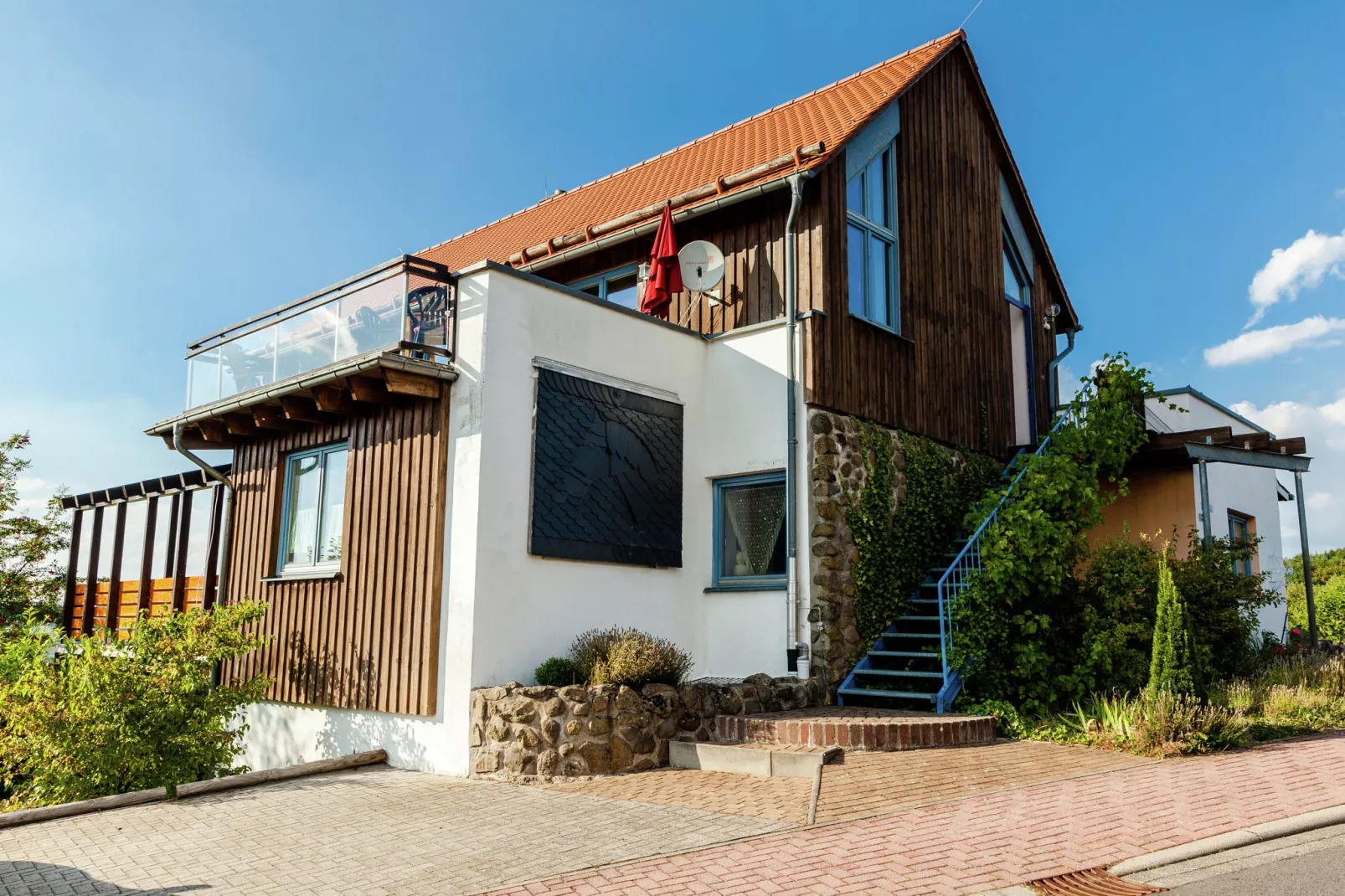 Villa Michelbach-Außenbereich Sommer
