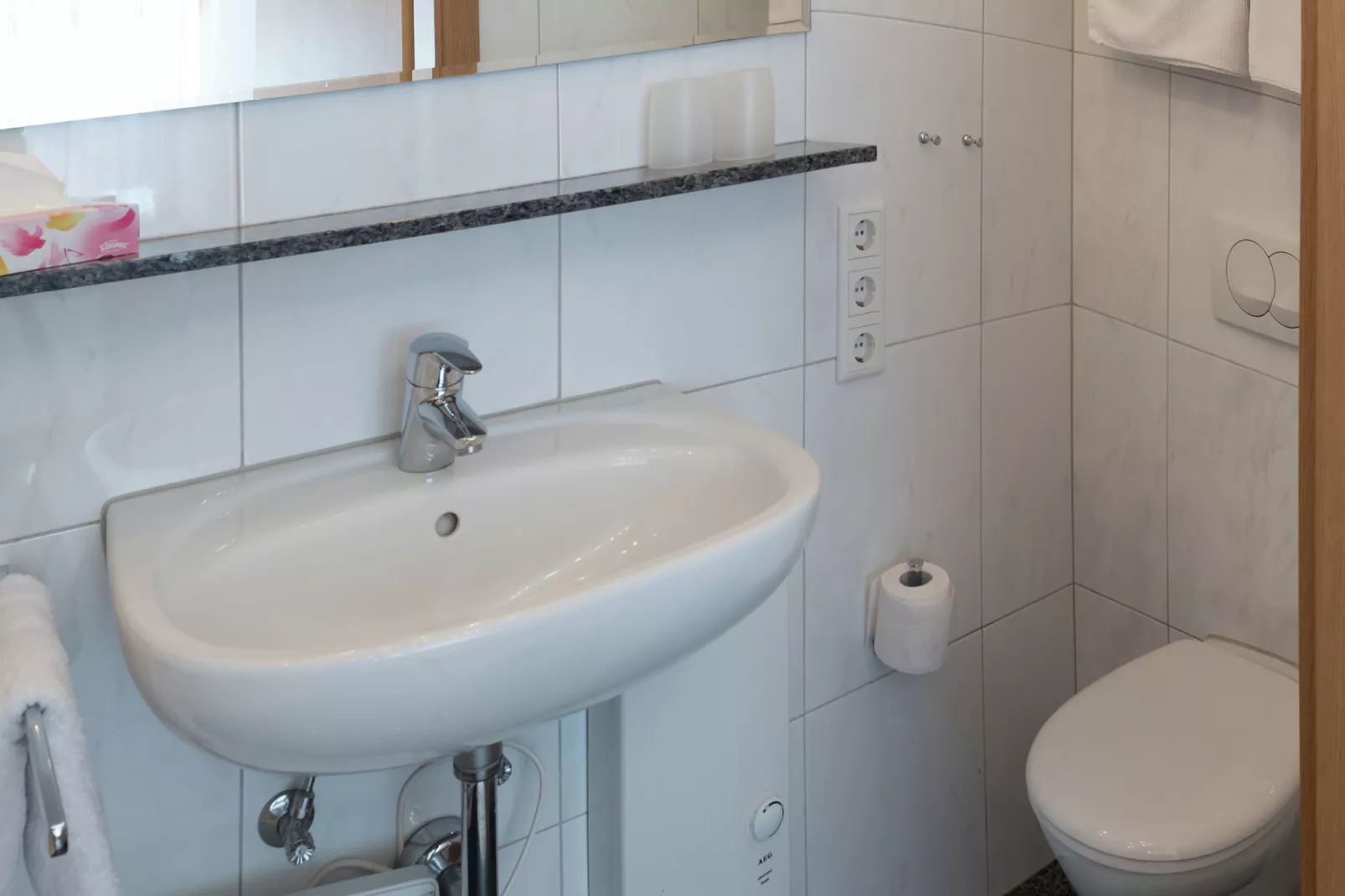 Mossautal-Bathroom