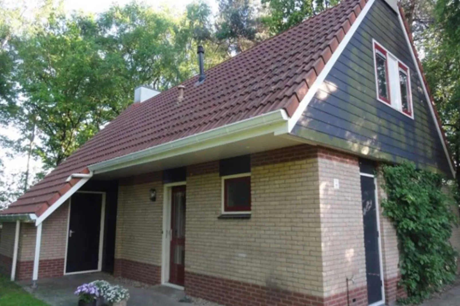 Buitenplaats Berg en Bos nummer 4-Exterior summer