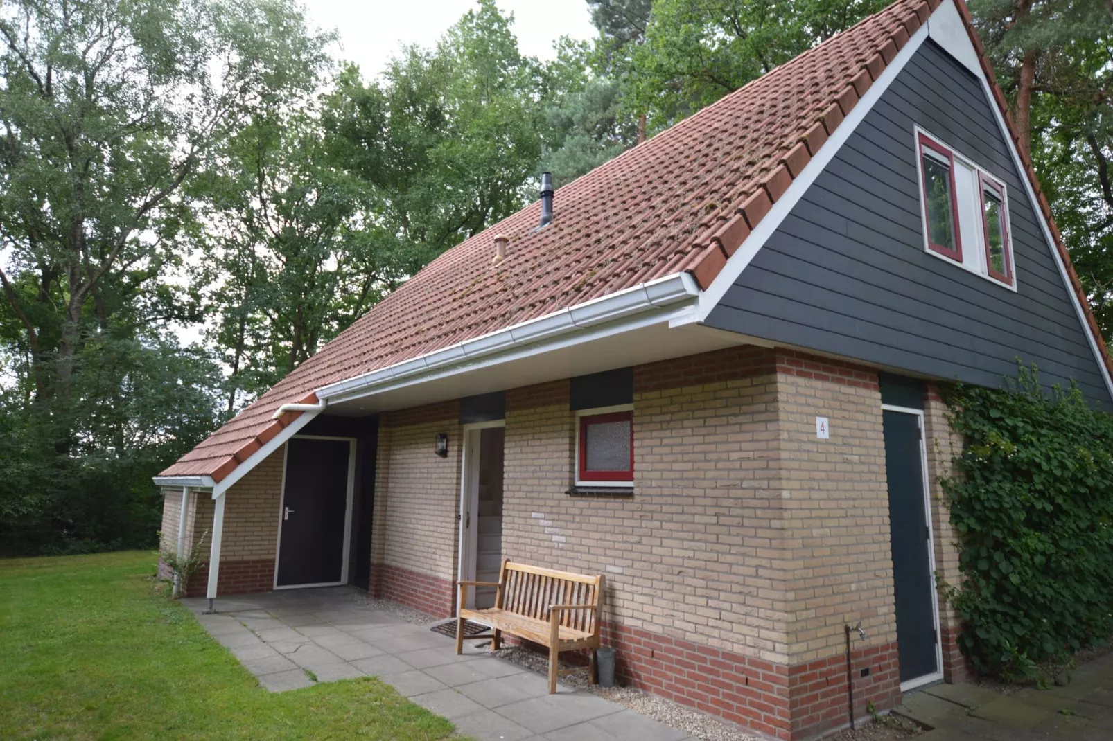 Buitenplaats Berg en Bos nummer 4-Exterior summer