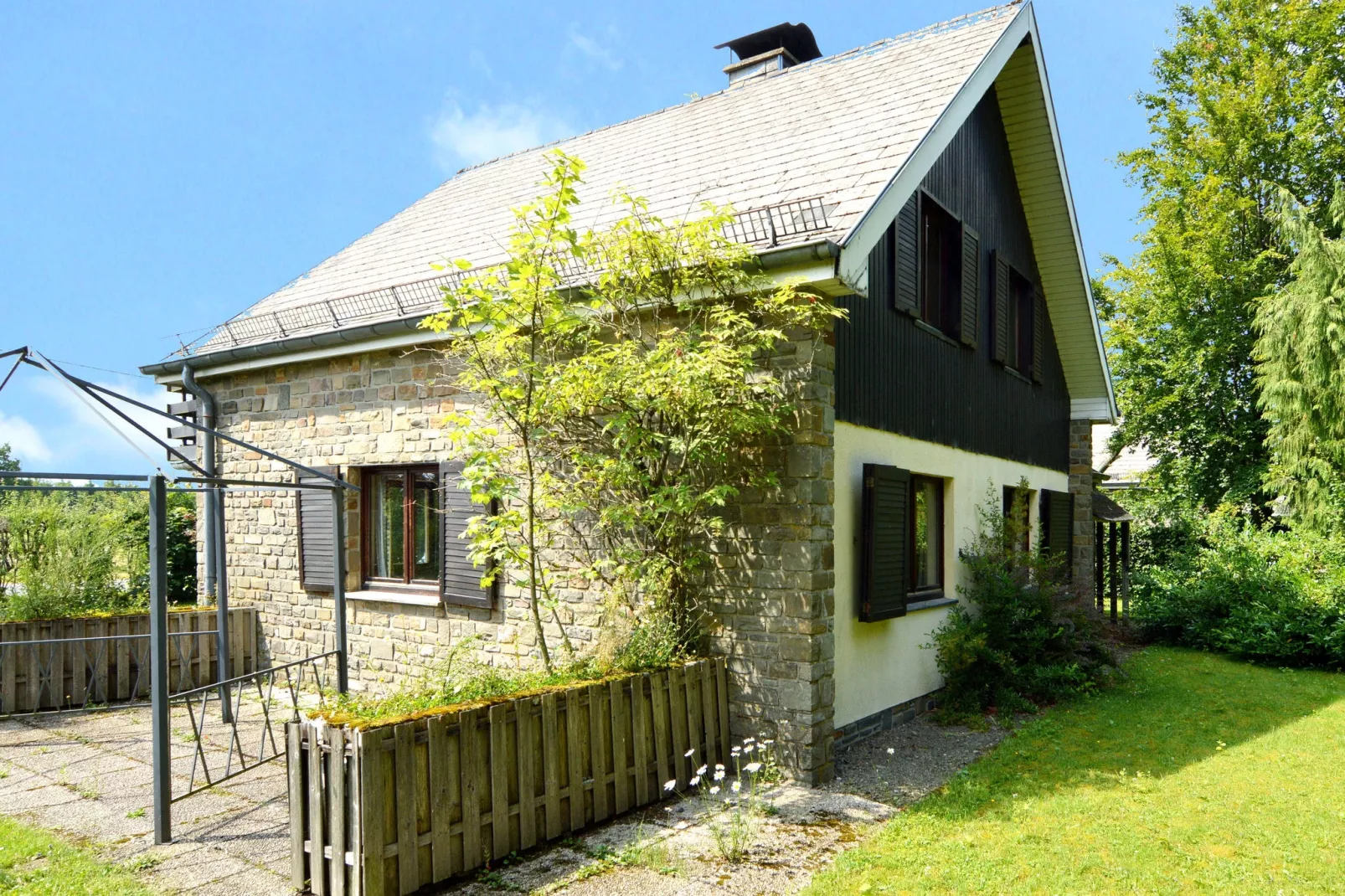 Villa Feng Shui-Exterior summer