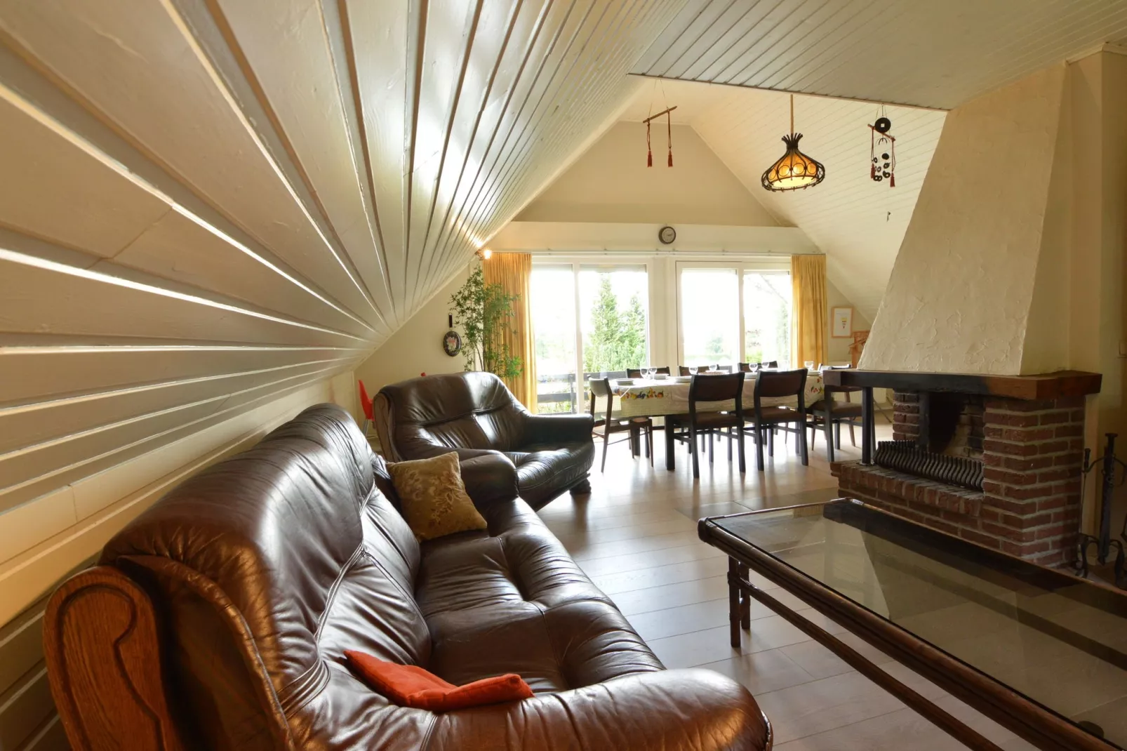 Villa Feng Shui-Living room