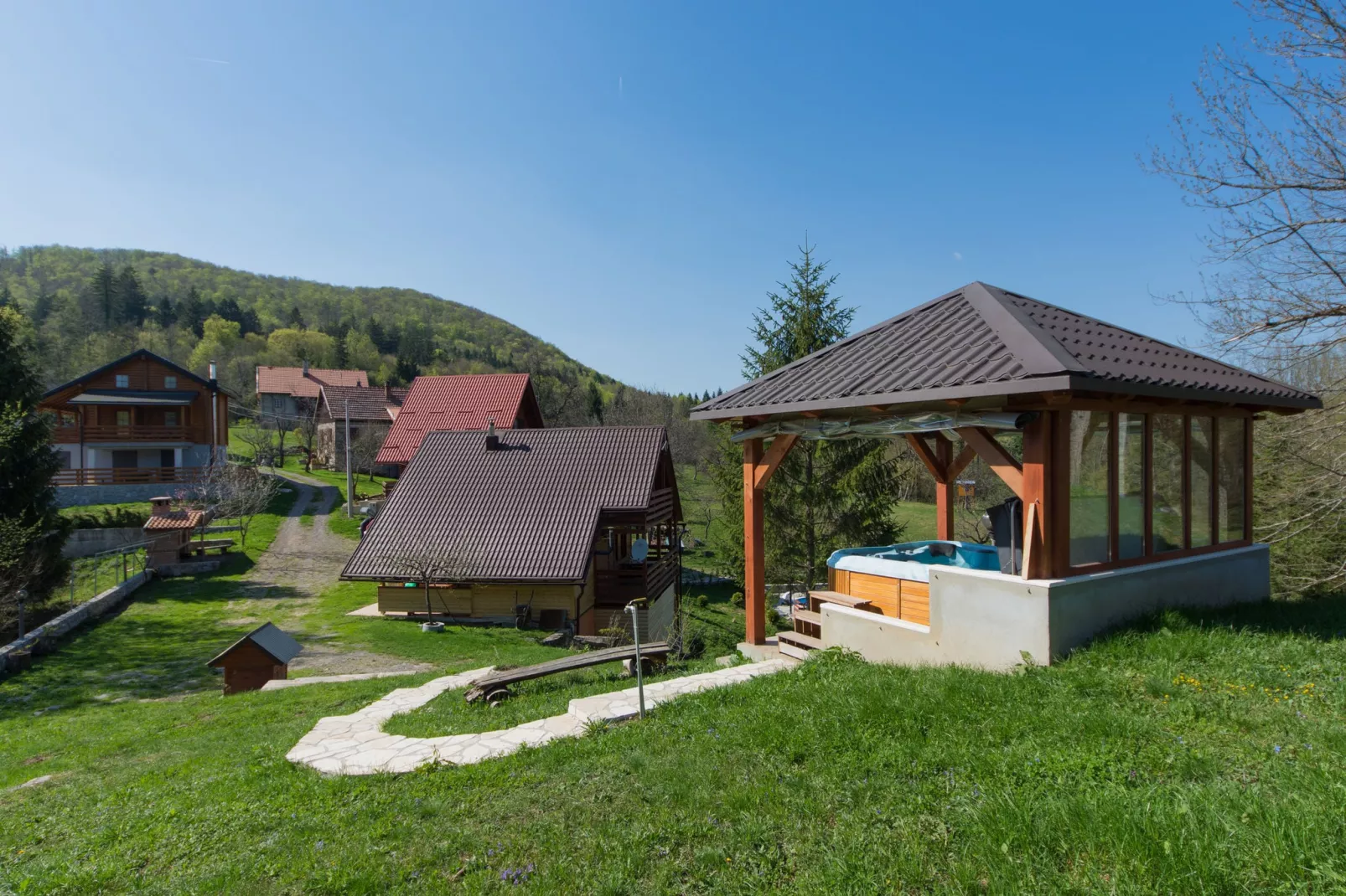 Holiday Houses Silvano-Gärten Sommer