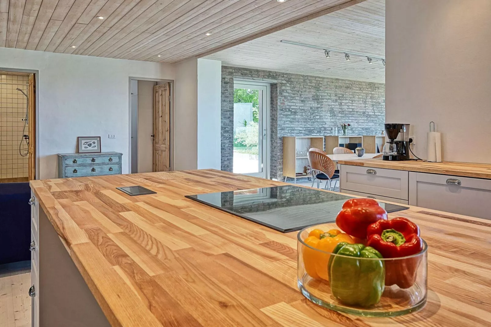 Panoramisches Refugium in Svaneke -- By Traum Ferienwohnungen-Innenbereich