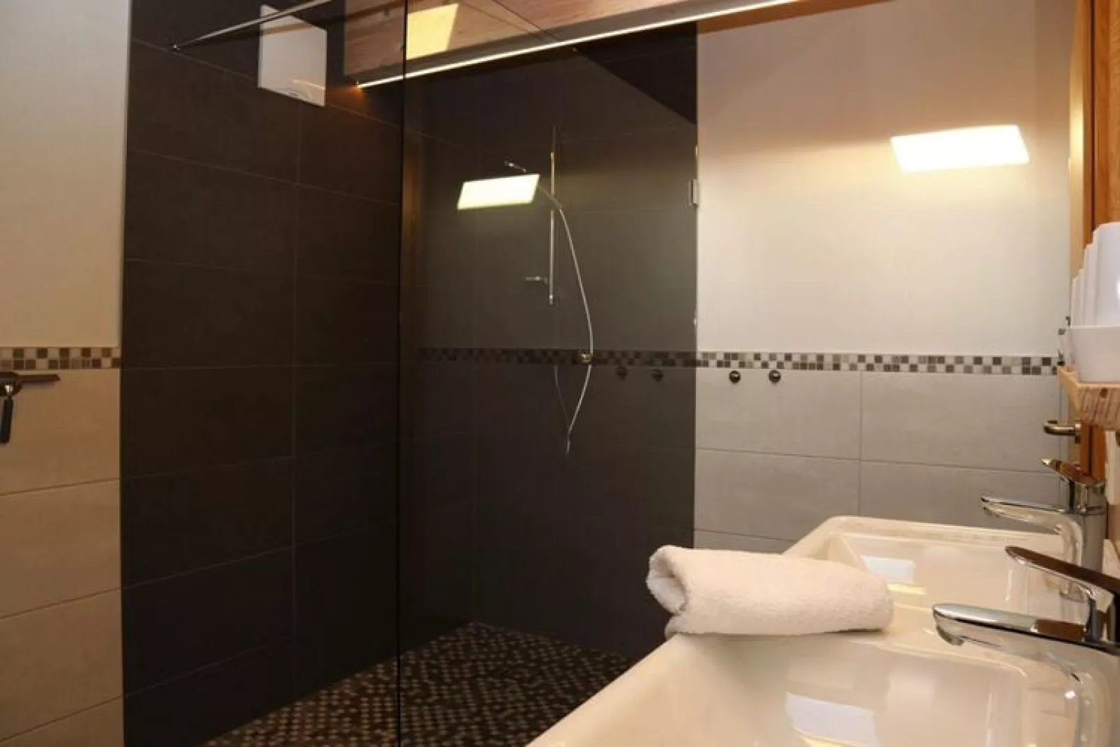 Apartment Rohregger-Bathroom