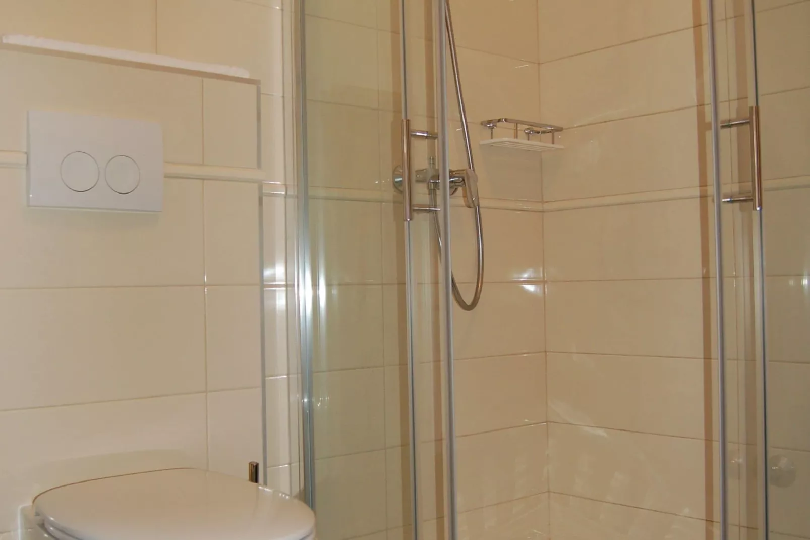 Gorgonia S4-Bathroom