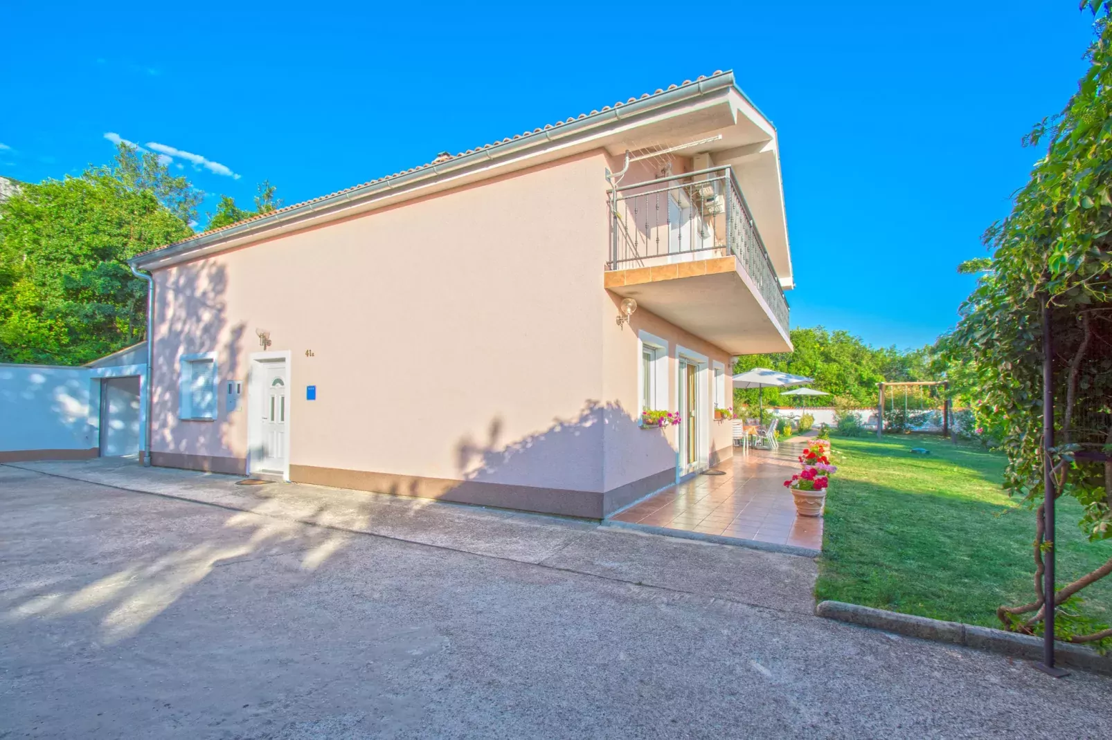 Holiday Home Zwone-Exterior summer