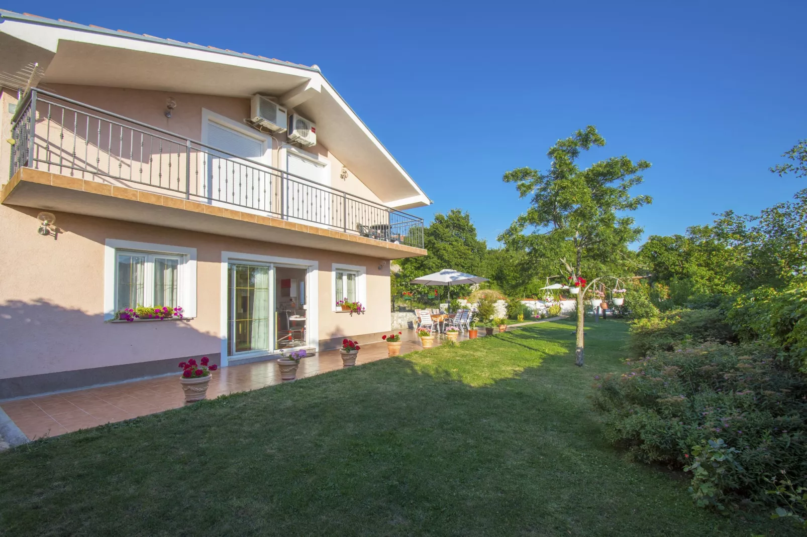 Holiday Home Zwone-Exterior summer