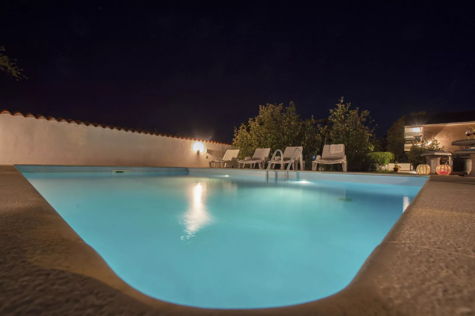 Holiday Home Zwone-Pool