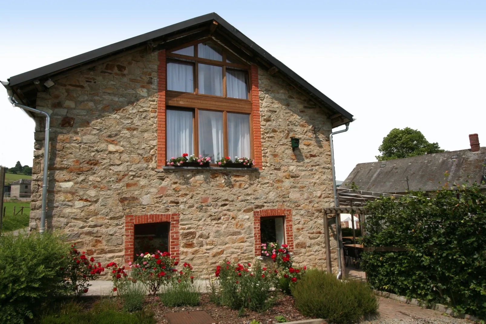 Résidence D ol Vich Périr-Exterior summer