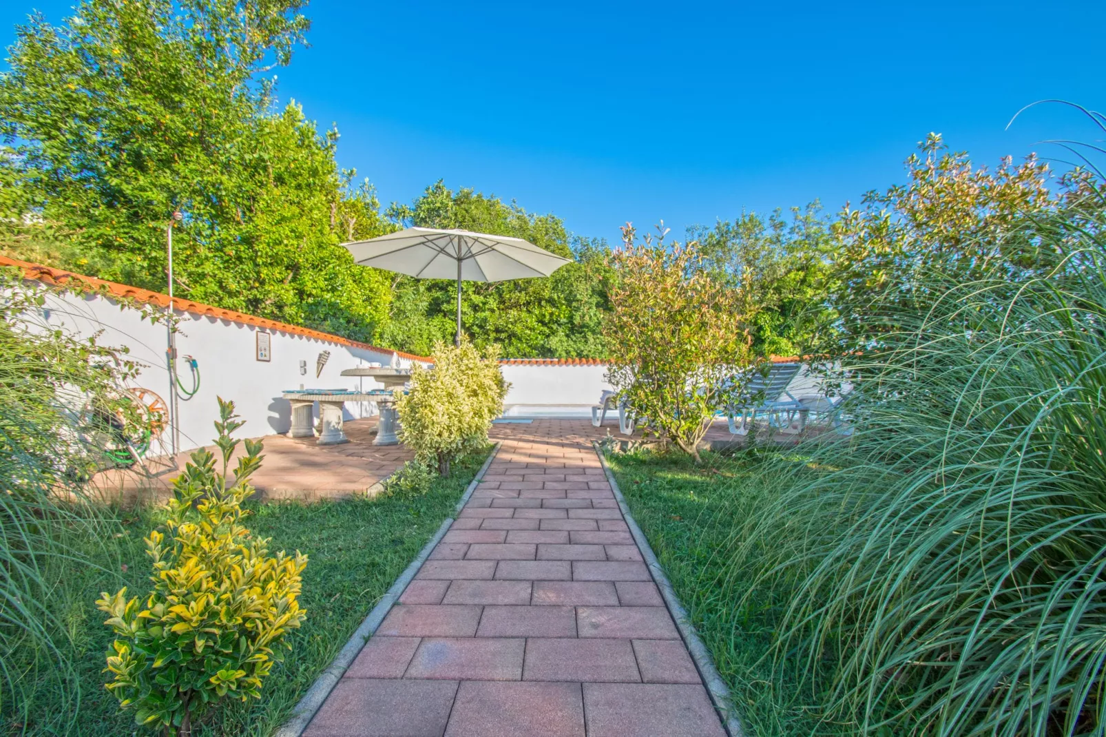 Holiday Home Zwone-Gardens summer
