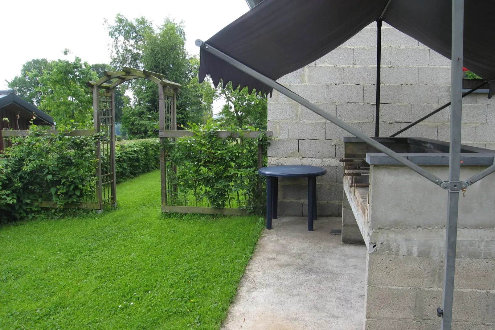 Résidence D ol Vich Périr-Exterior summer