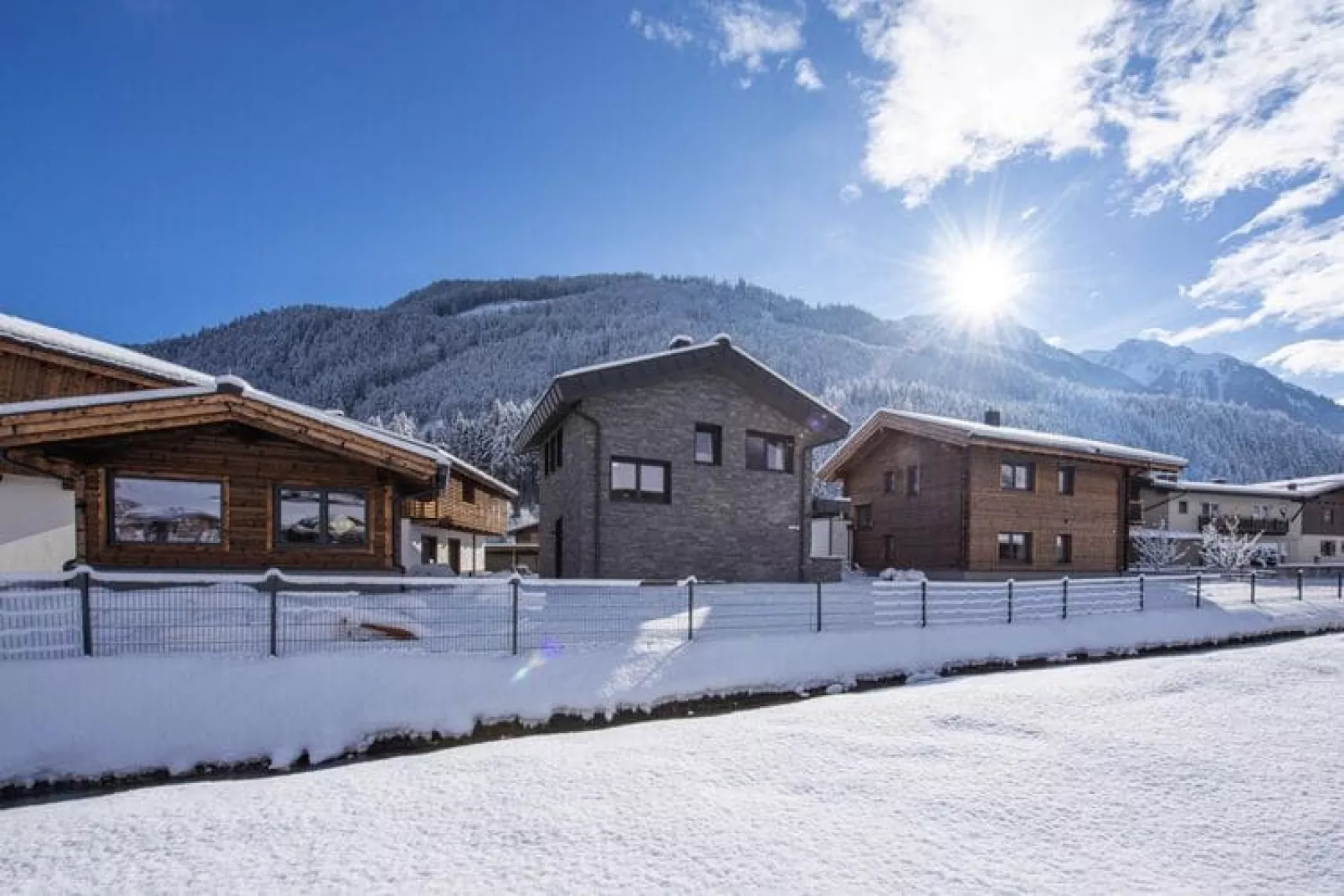 Feriendorf Das Dorf - Steinhaus-Exterior winter