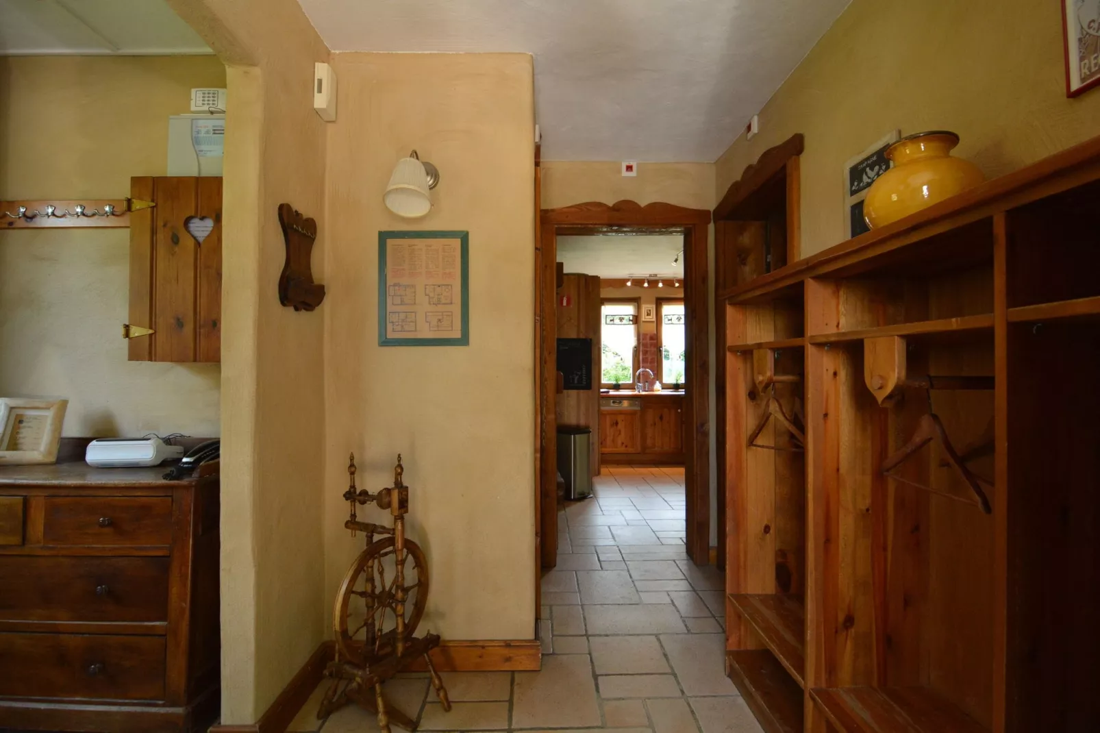Les Vieilles Pierres-Hall d'accueil